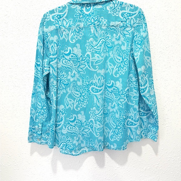 Chico's Turquoise and White Patterned Top L‎ - Picture 7 of 7